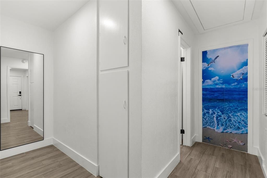 For Sale: $735,000 (5 beds, 5 baths, 1983 Square Feet)