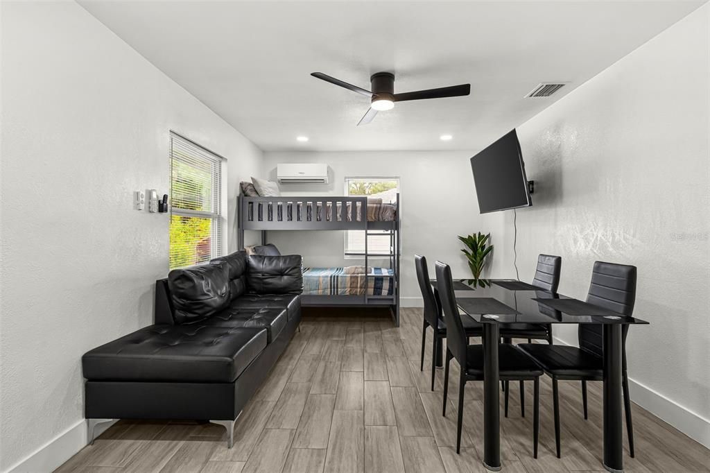 For Sale: $735,000 (5 beds, 5 baths, 1983 Square Feet)