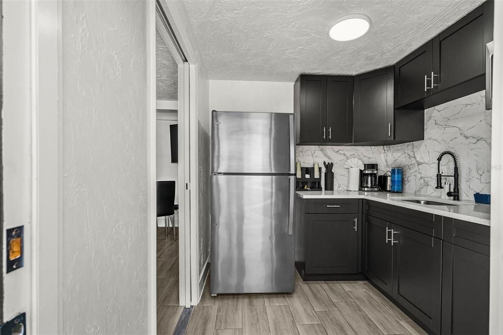 For Sale: $735,000 (5 beds, 5 baths, 1983 Square Feet)