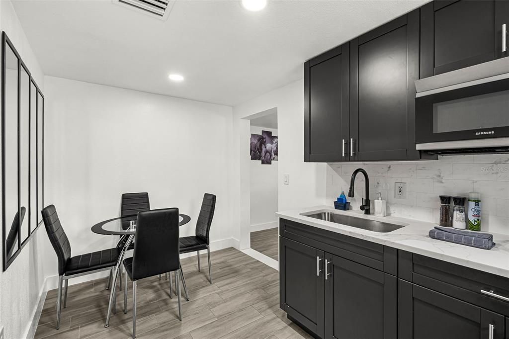 For Sale: $735,000 (5 beds, 5 baths, 1983 Square Feet)