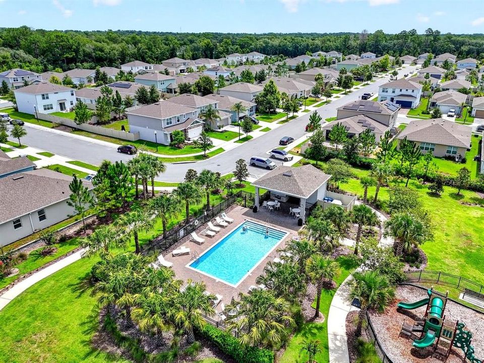 For Sale: $379,000 (4 beds, 2 baths, 1844 Square Feet)