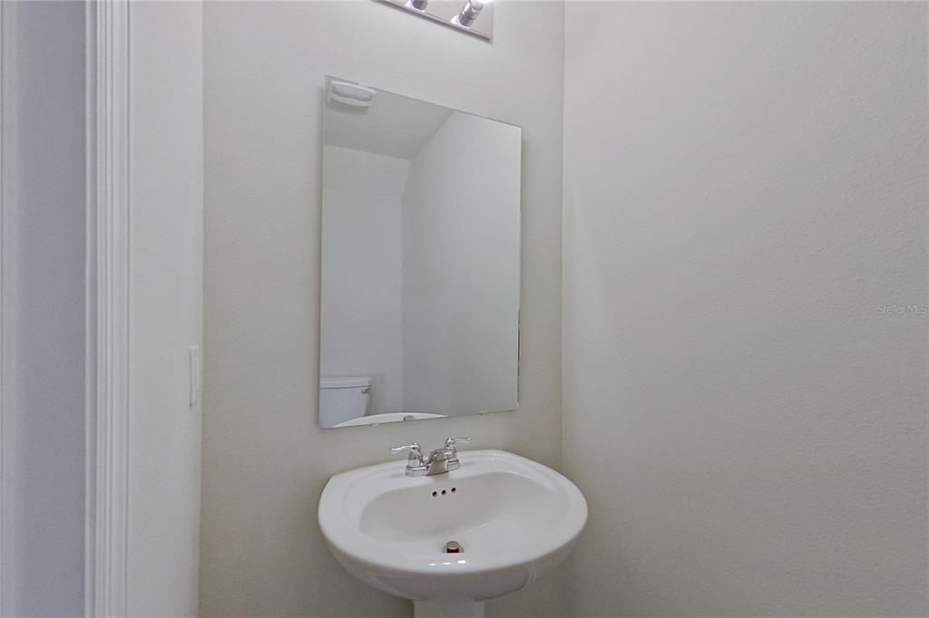 En Renta: $1,995 (4 camas, 2 baños, 1964 Pies cuadrados)