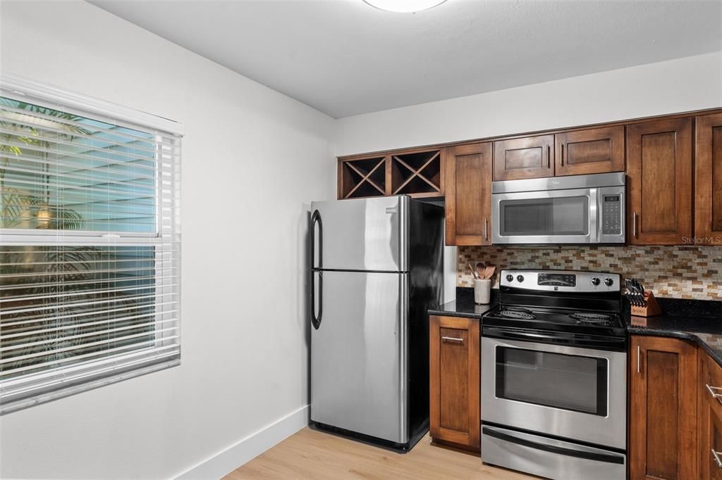 For Rent: $3,000 (2 beds, 2 baths, 1380 Square Feet)