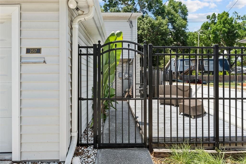 For Rent: $3,000 (2 beds, 2 baths, 1380 Square Feet)