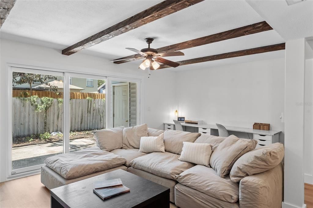 For Rent: $3,000 (2 beds, 2 baths, 1380 Square Feet)