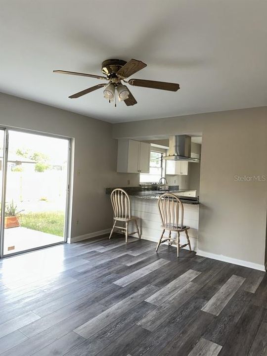 For Rent: $2,600 (4 beds, 2 baths, 1881 Square Feet)