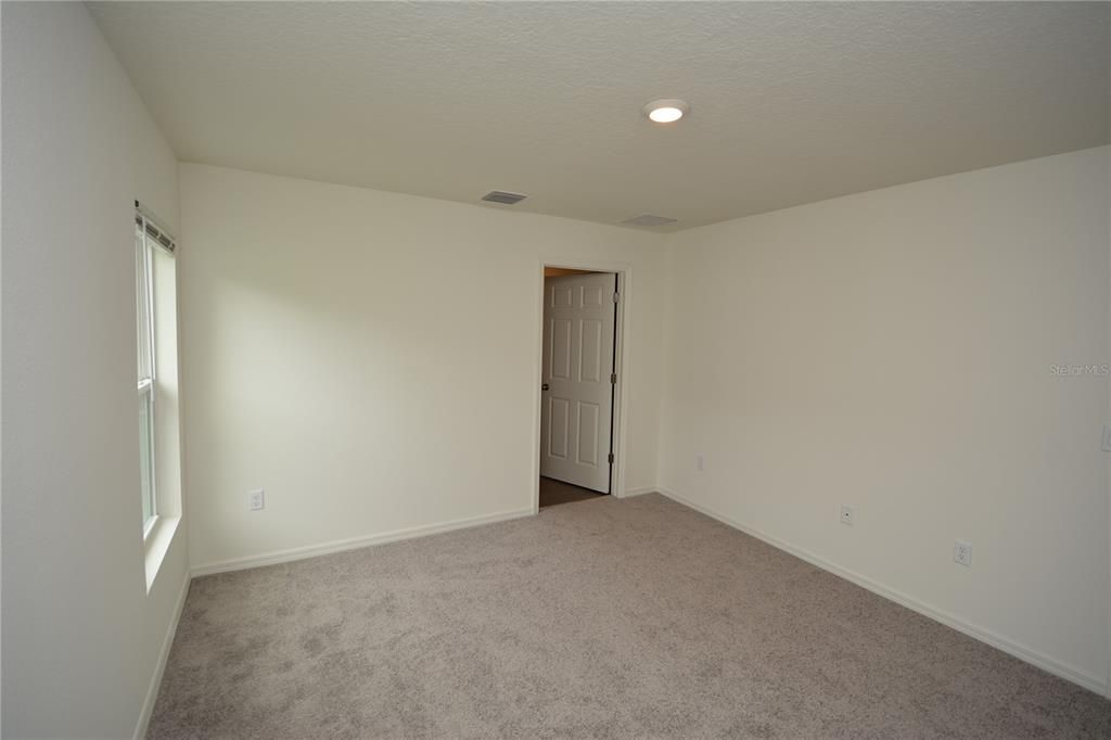 В аренду: $1,950 (3 спален, 2 ванн, 1284 Квадратных фут)