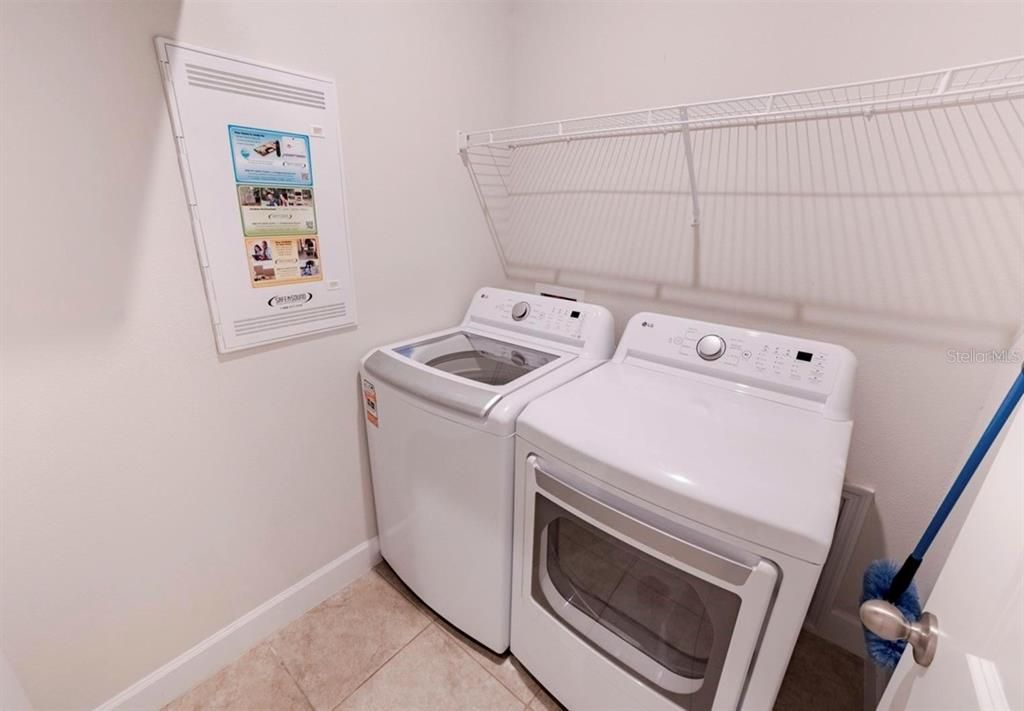 For Sale: $369,900 (4 beds, 2 baths, 2017 Square Feet)