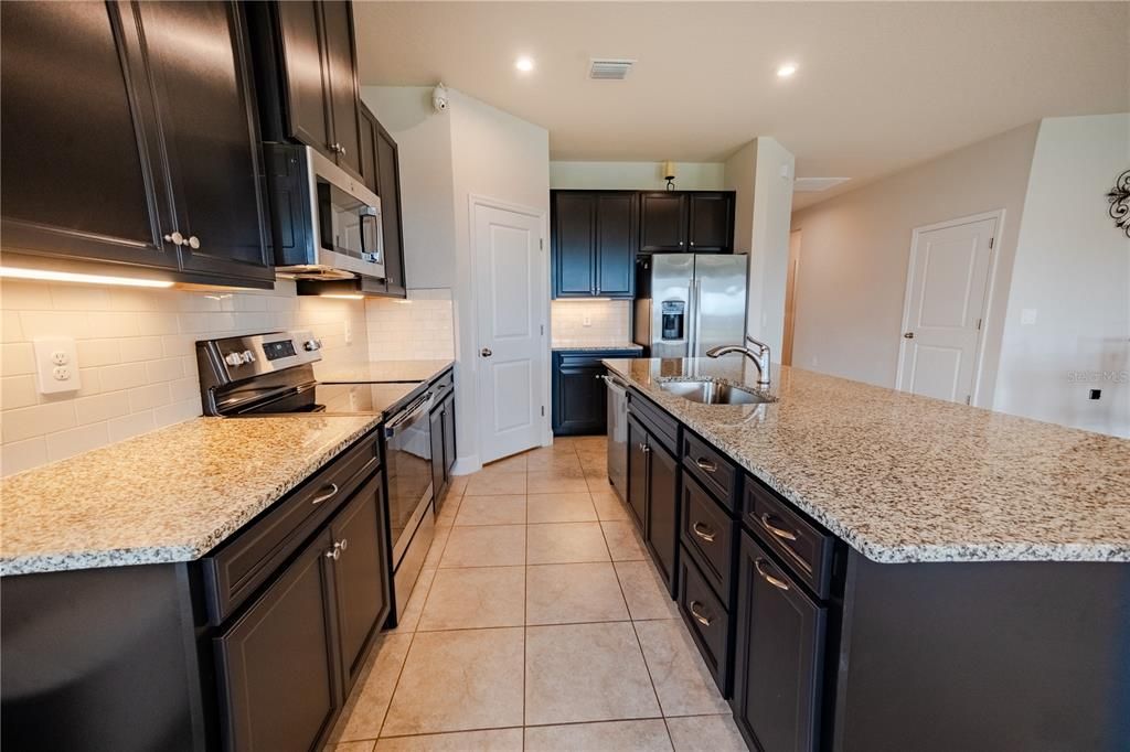 For Sale: $369,900 (4 beds, 2 baths, 2017 Square Feet)