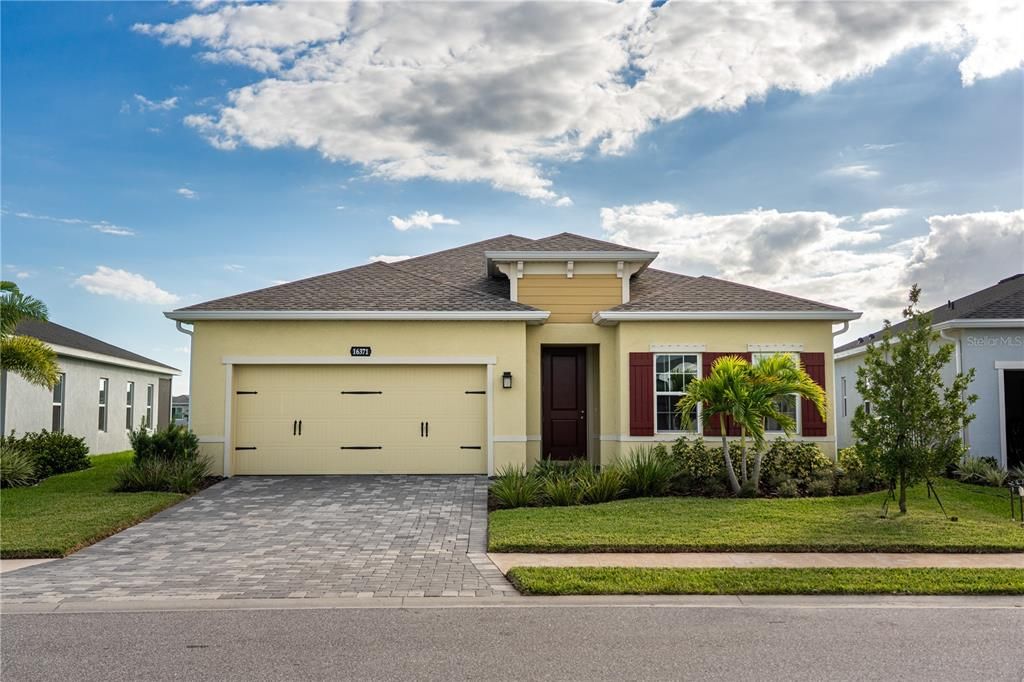 For Sale: $369,900 (4 beds, 2 baths, 2017 Square Feet)