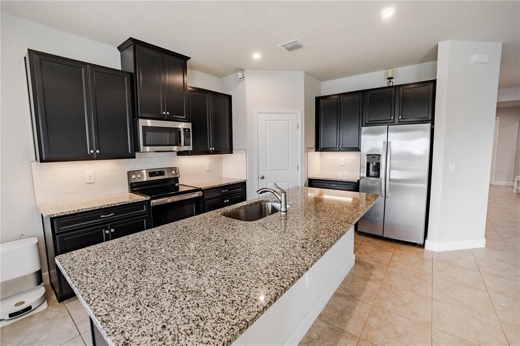 For Sale: $369,900 (4 beds, 2 baths, 2017 Square Feet)