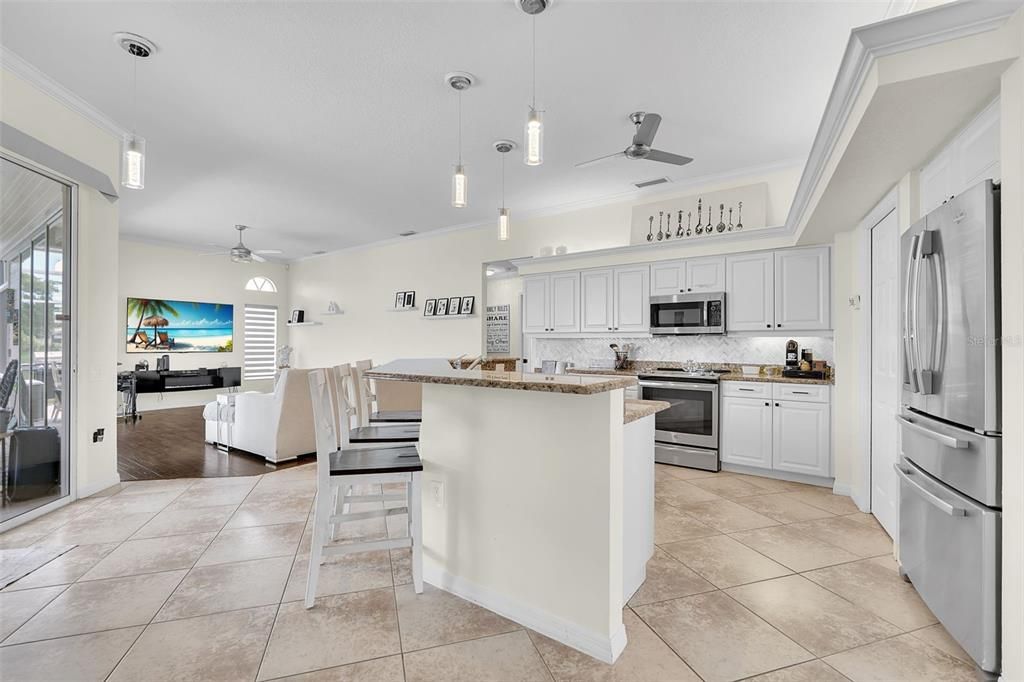 For Sale: $599,000 (3 beds, 2 baths, 1945 Square Feet)