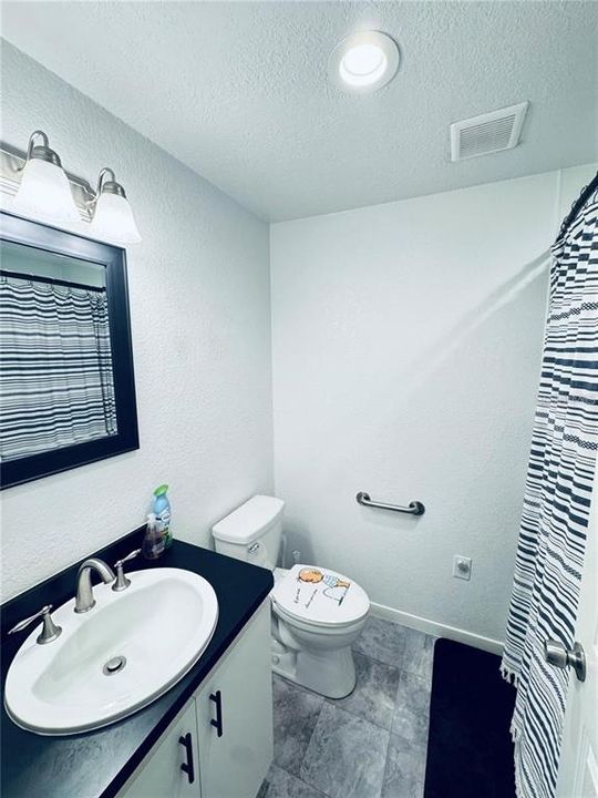 For Rent: $1,895 (3 beds, 3 baths, 2376 Square Feet)