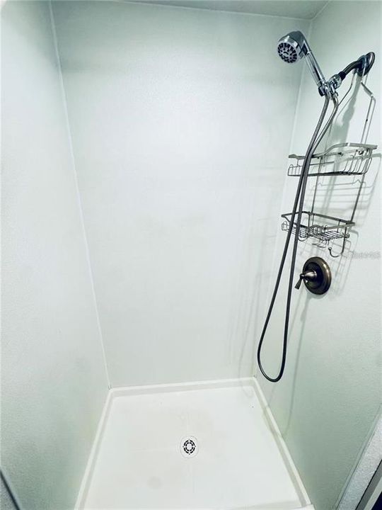 For Rent: $1,895 (3 beds, 3 baths, 2376 Square Feet)
