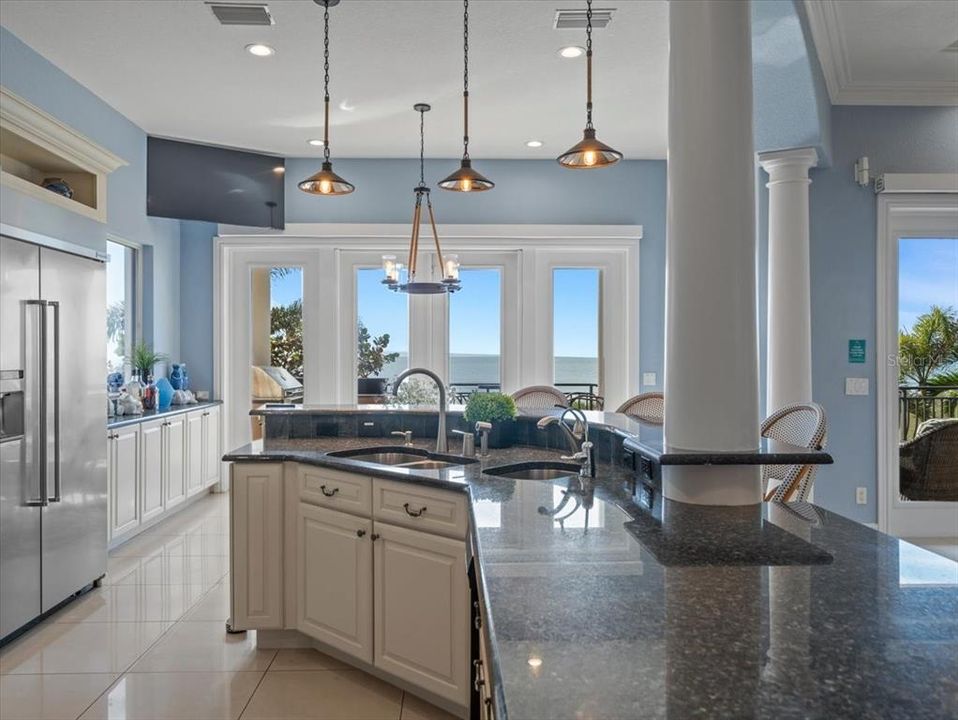 На продажу: $4,995,000 (5 спален, 4 ванн, 4988 Квадратных фут)