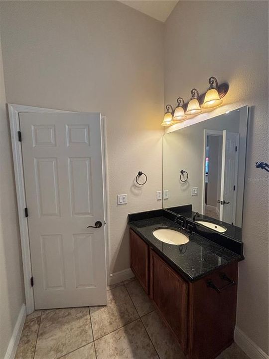 For Rent: $3,000 (4 beds, 3 baths, 2537 Square Feet)