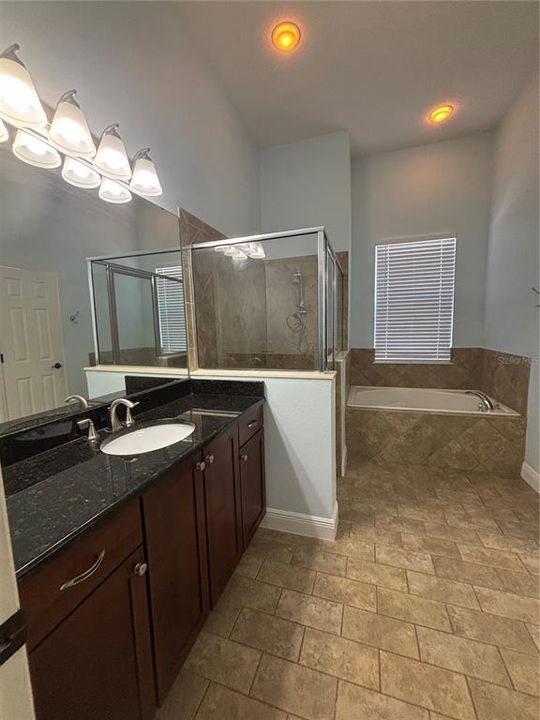 For Rent: $3,000 (4 beds, 3 baths, 2537 Square Feet)