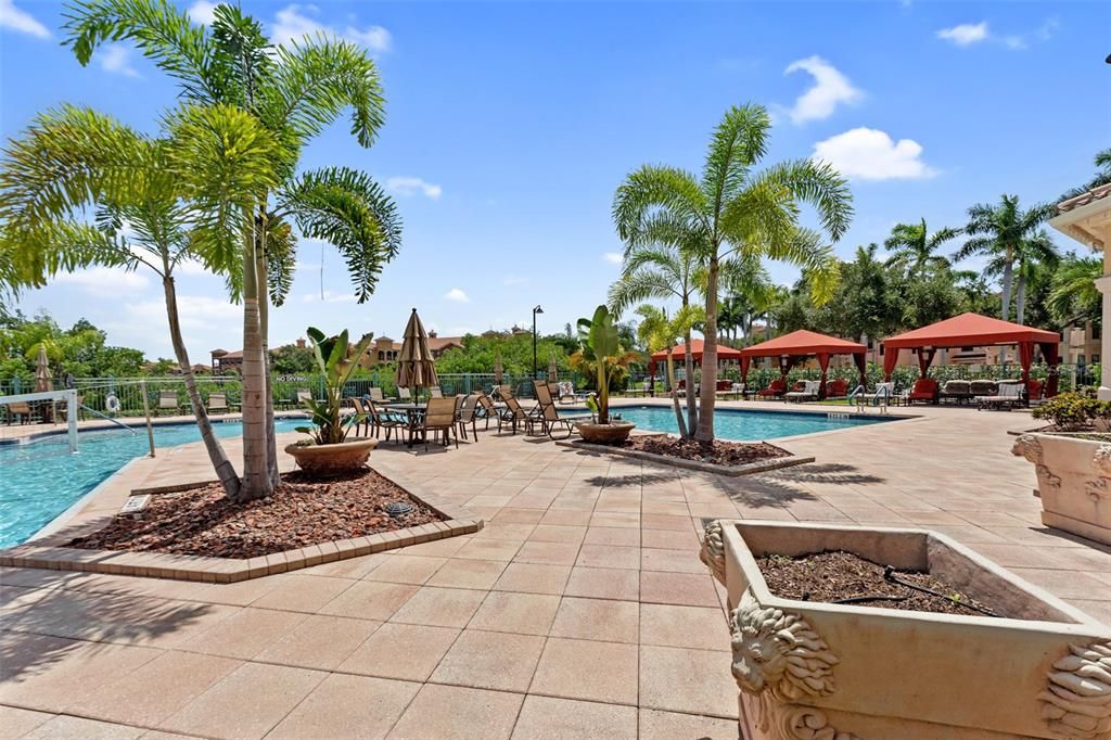 For Sale: $232,500 (2 beds, 2 baths, 1309 Square Feet)