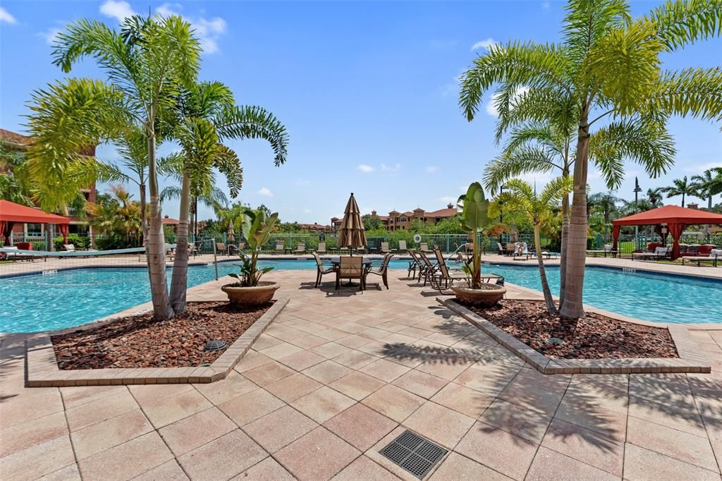For Sale: $232,500 (2 beds, 2 baths, 1309 Square Feet)