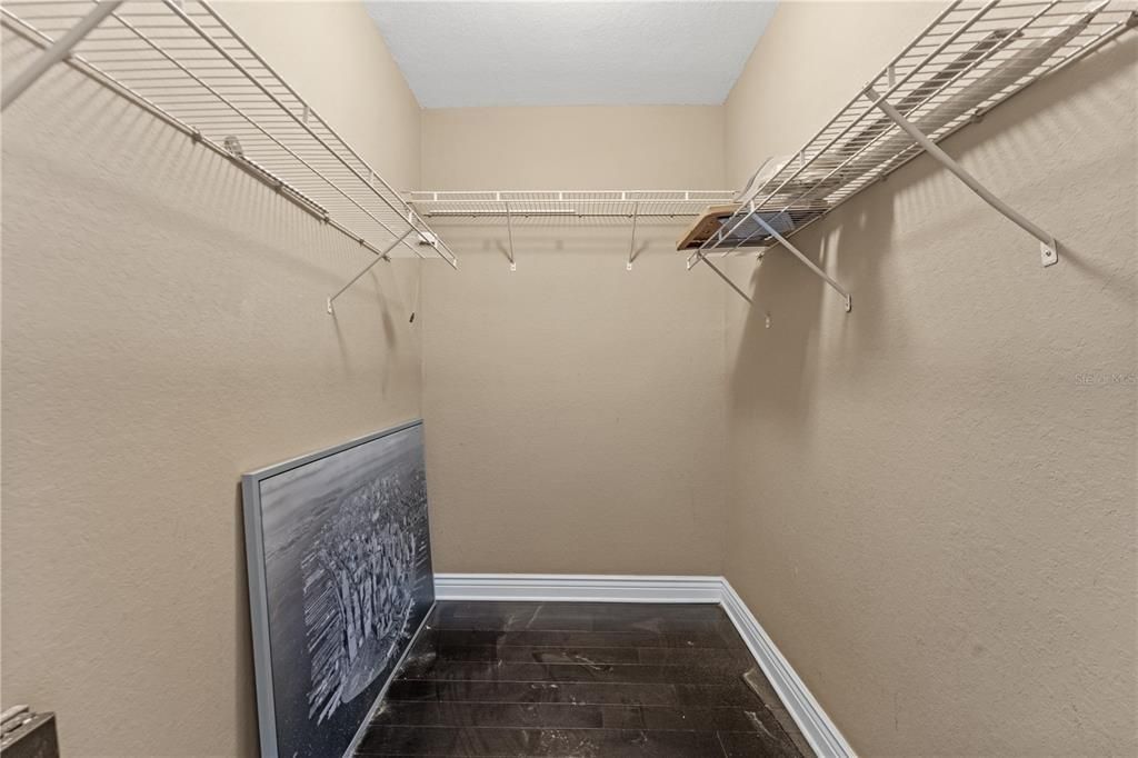 For Sale: $232,500 (2 beds, 2 baths, 1309 Square Feet)