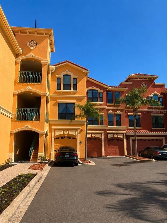 For Sale: $232,500 (2 beds, 2 baths, 1309 Square Feet)