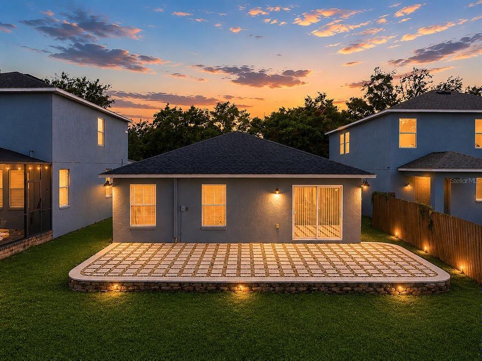 En Venta: $349,000 (3 camas, 2 baños, 1292 Pies cuadrados)