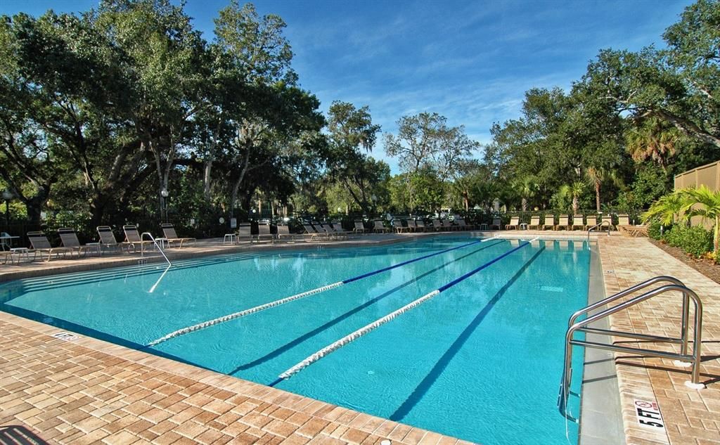 For Sale: $309,000 (2 beds, 2 baths, 1108 Square Feet)