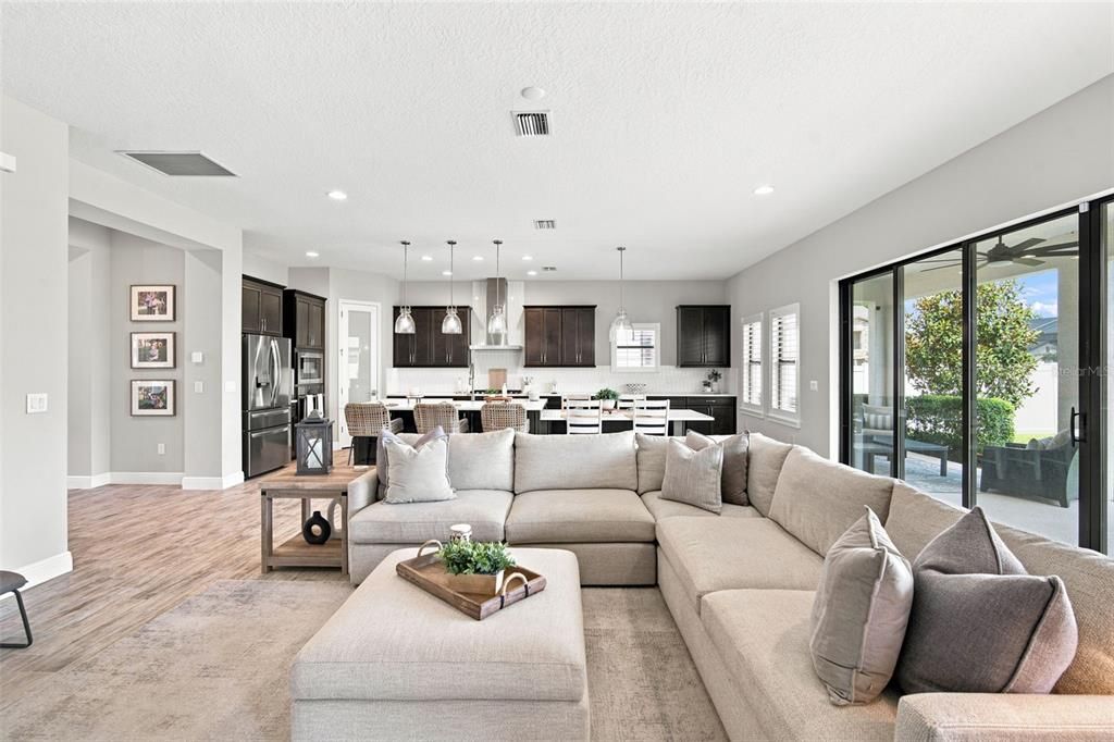 For Sale: $775,000 (5 beds, 4 baths, 3567 Square Feet)