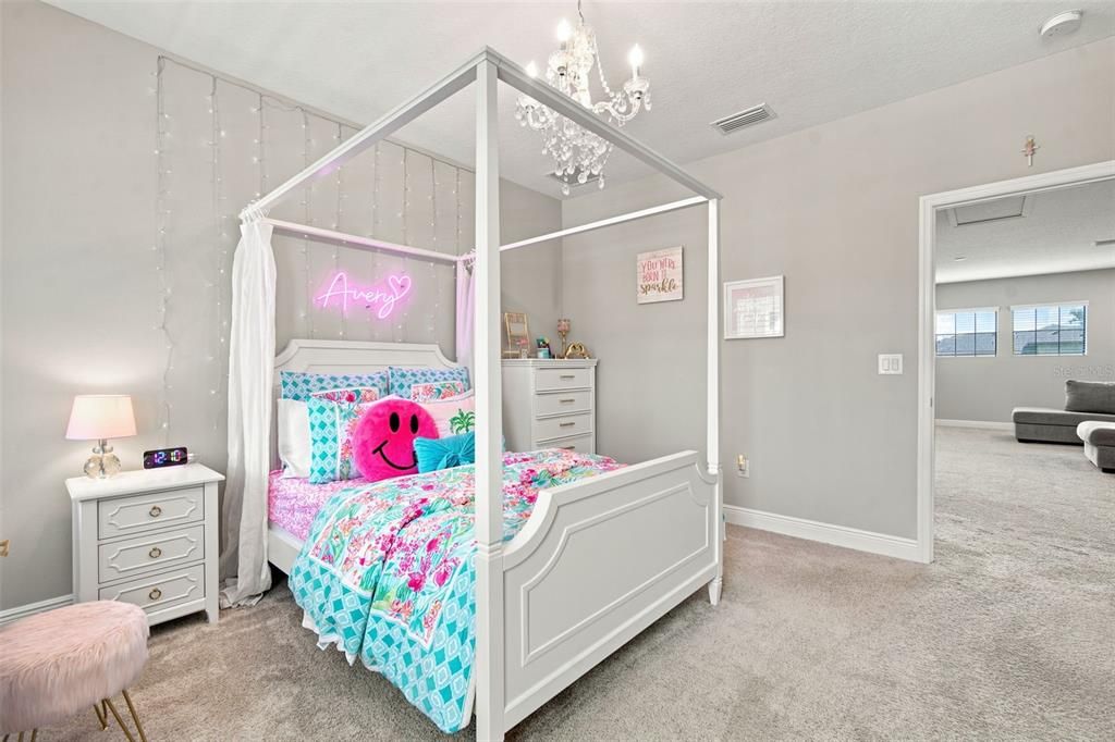 For Sale: $775,000 (5 beds, 4 baths, 3567 Square Feet)