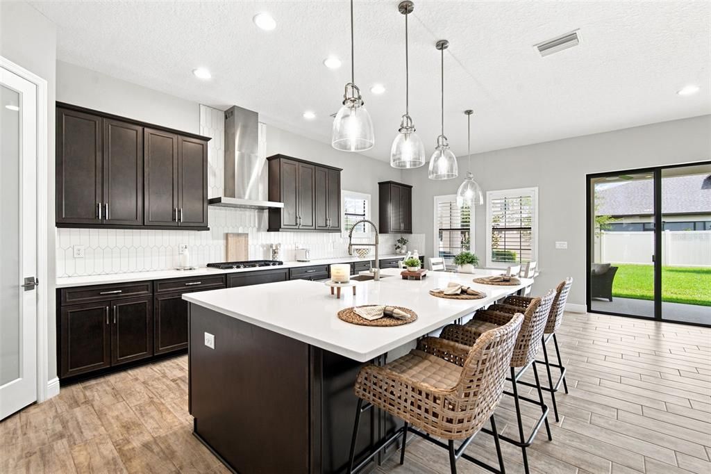 For Sale: $775,000 (5 beds, 4 baths, 3567 Square Feet)
