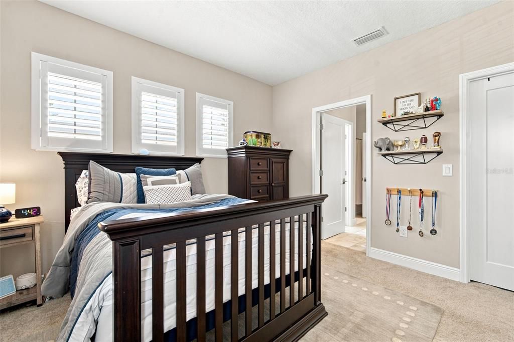 For Sale: $775,000 (5 beds, 4 baths, 3567 Square Feet)