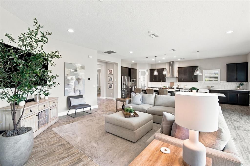 For Sale: $775,000 (5 beds, 4 baths, 3567 Square Feet)