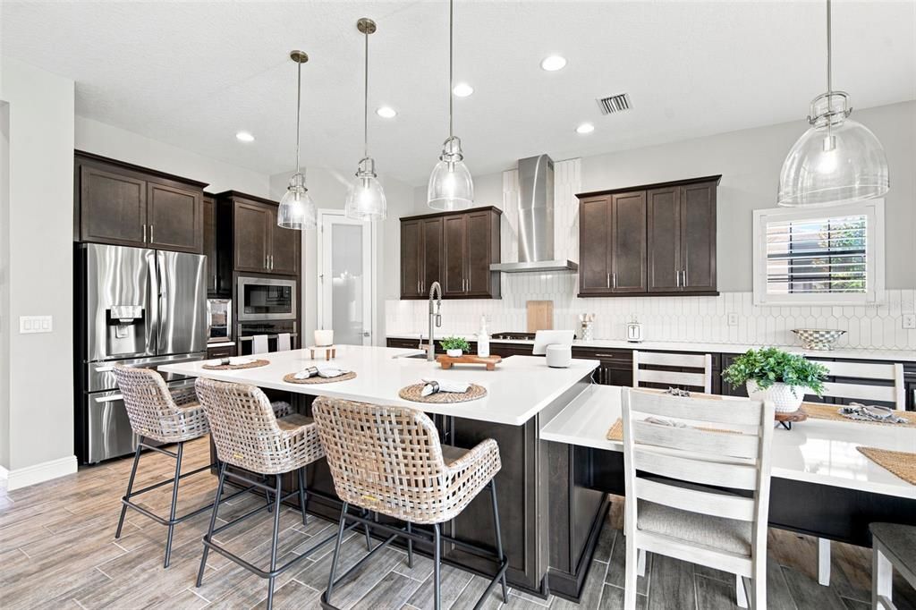 For Sale: $775,000 (5 beds, 4 baths, 3567 Square Feet)