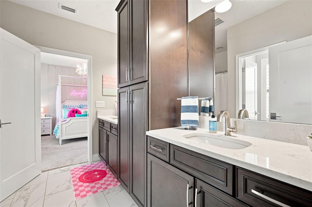 For Sale: $775,000 (5 beds, 4 baths, 3567 Square Feet)