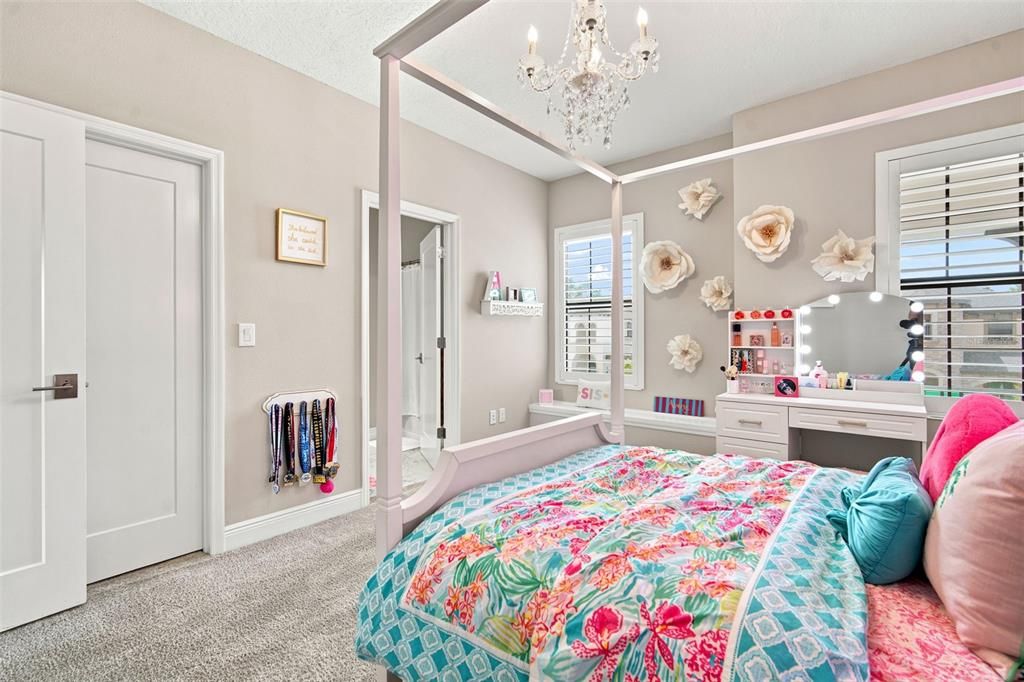 For Sale: $775,000 (5 beds, 4 baths, 3567 Square Feet)
