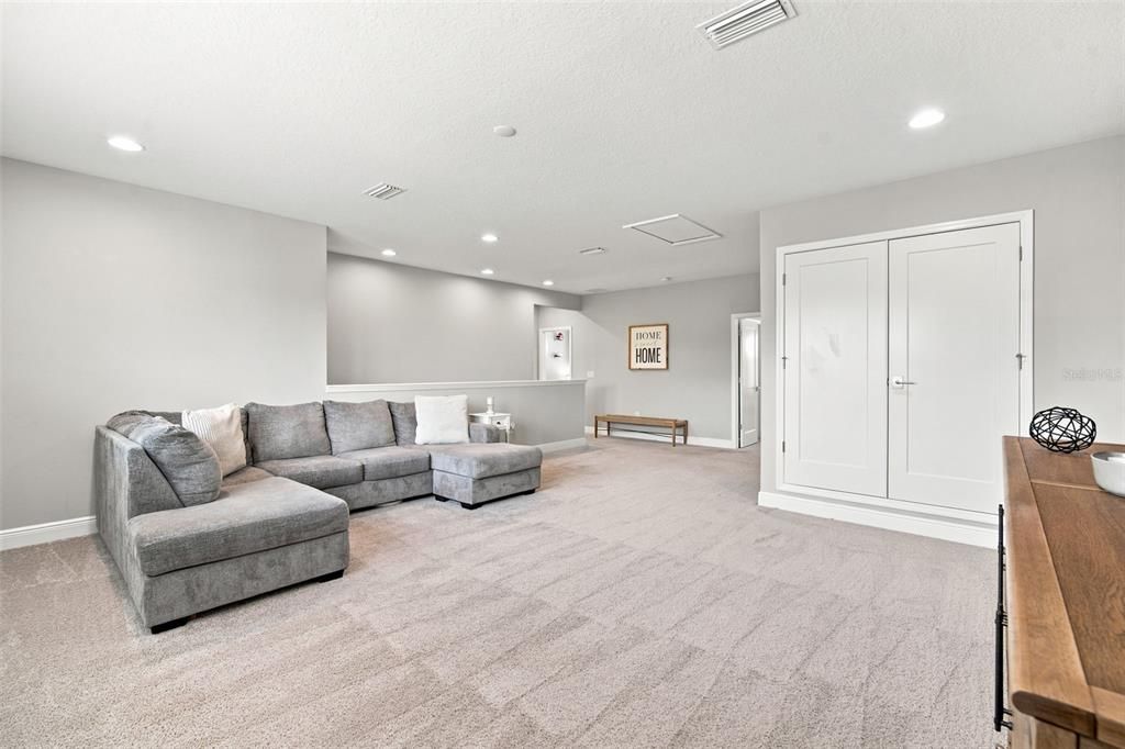 For Sale: $775,000 (5 beds, 4 baths, 3567 Square Feet)