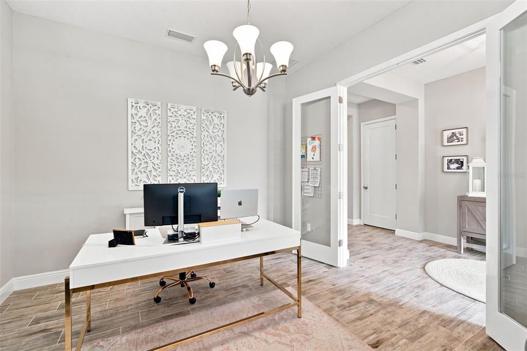 For Sale: $775,000 (5 beds, 4 baths, 3567 Square Feet)