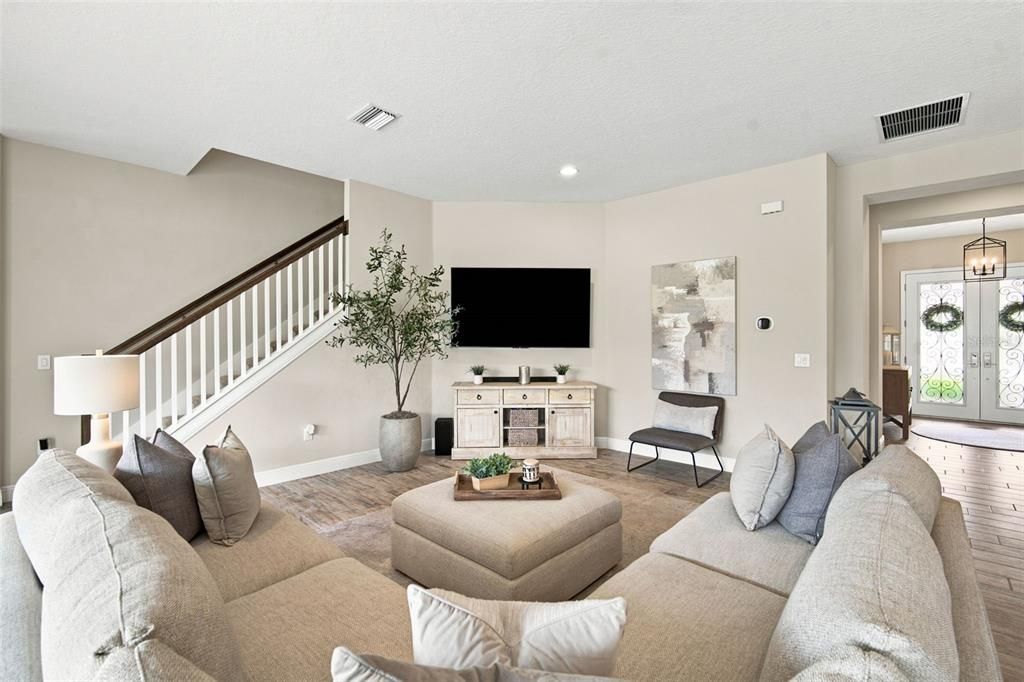 For Sale: $775,000 (5 beds, 4 baths, 3567 Square Feet)