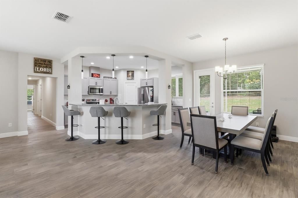 For Sale: $449,000 (3 beds, 2 baths, 1829 Square Feet)