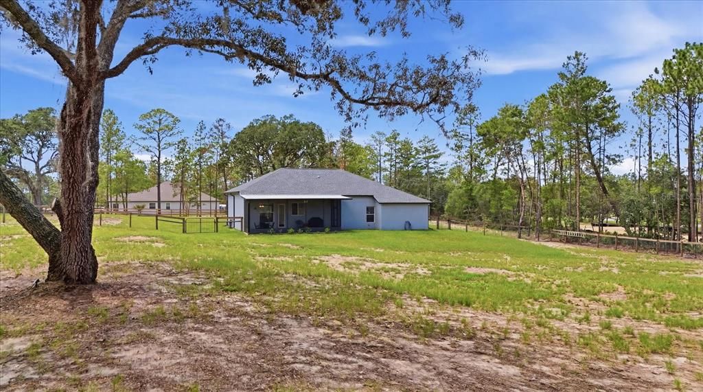 For Sale: $449,000 (3 beds, 2 baths, 1829 Square Feet)