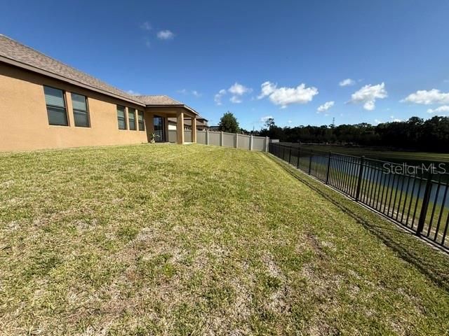 En Venta: $421,000 (4 camas, 3 baños, 2664 Pies cuadrados)