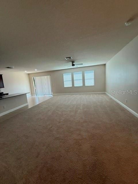 En Venta: $421,000 (4 camas, 3 baños, 2664 Pies cuadrados)