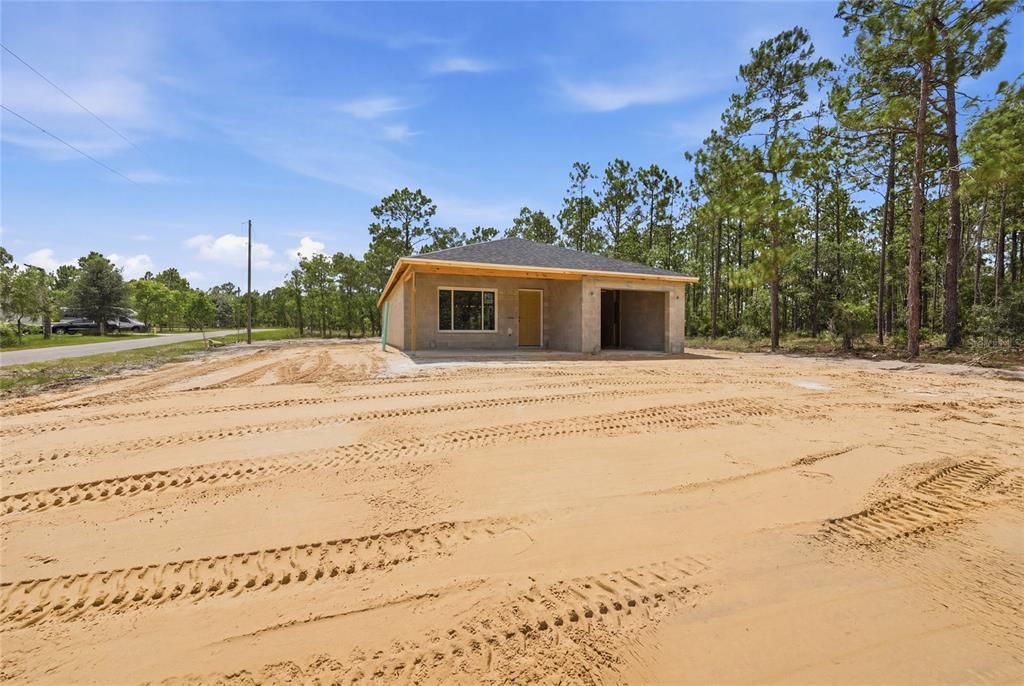 For Sale: $249,900 (2 beds, 2 baths, 1353 Square Feet)