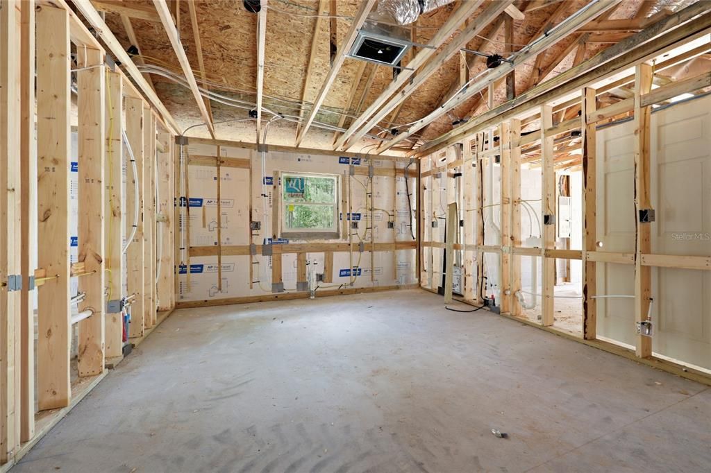 For Sale: $249,900 (2 beds, 2 baths, 1353 Square Feet)
