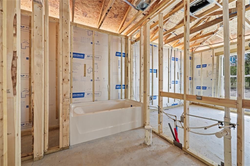 For Sale: $249,900 (2 beds, 2 baths, 1353 Square Feet)