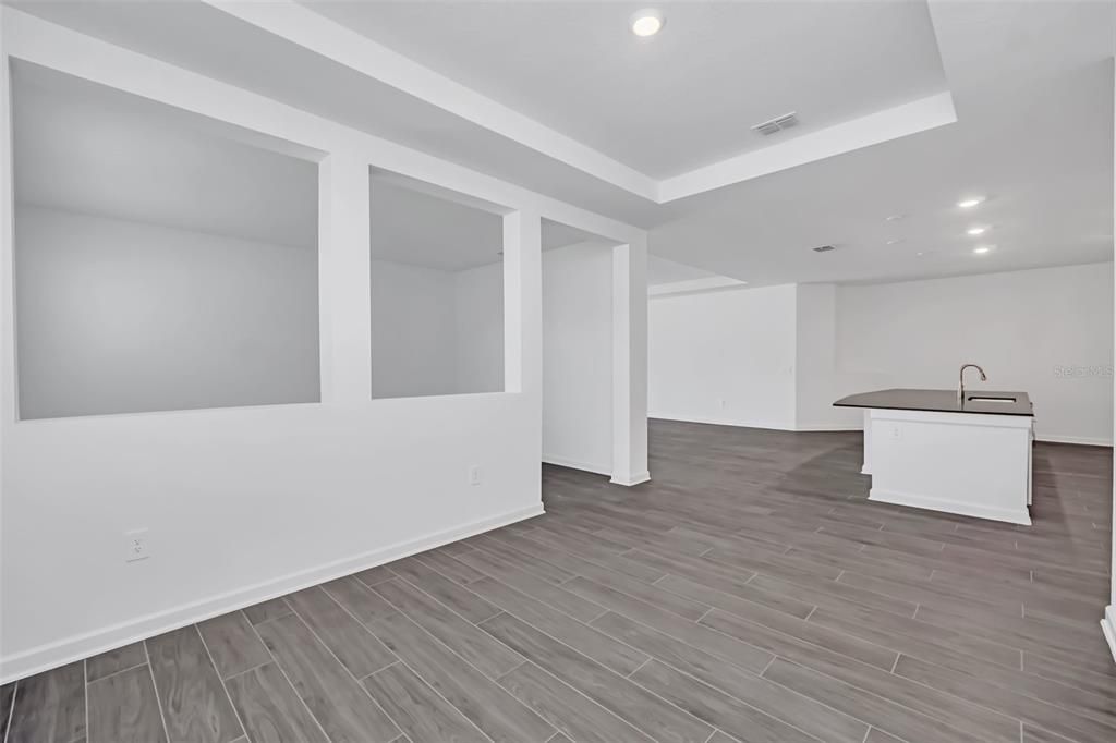 For Rent: $3,100 (4 beds, 3 baths, 2911 Square Feet)