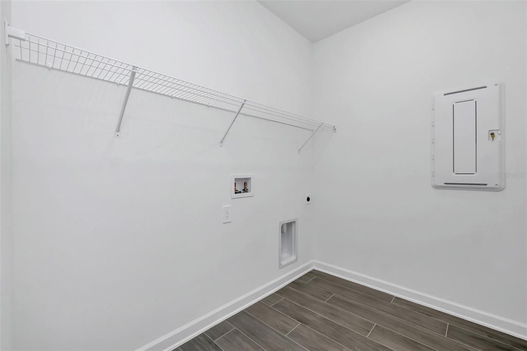 For Rent: $3,100 (4 beds, 3 baths, 2911 Square Feet)