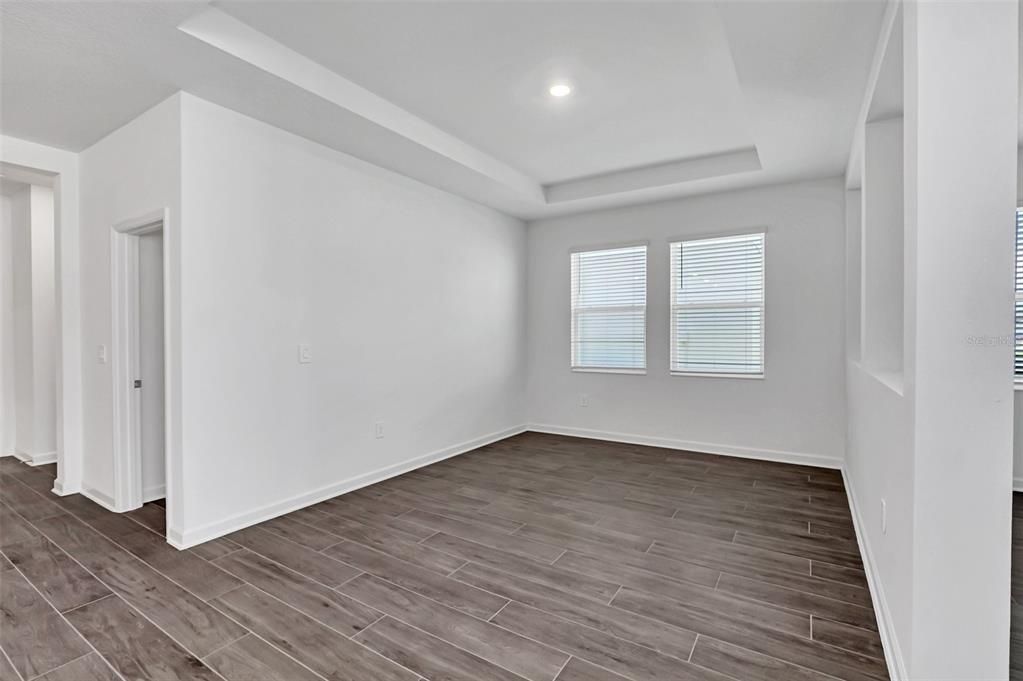 For Rent: $3,100 (4 beds, 3 baths, 2911 Square Feet)