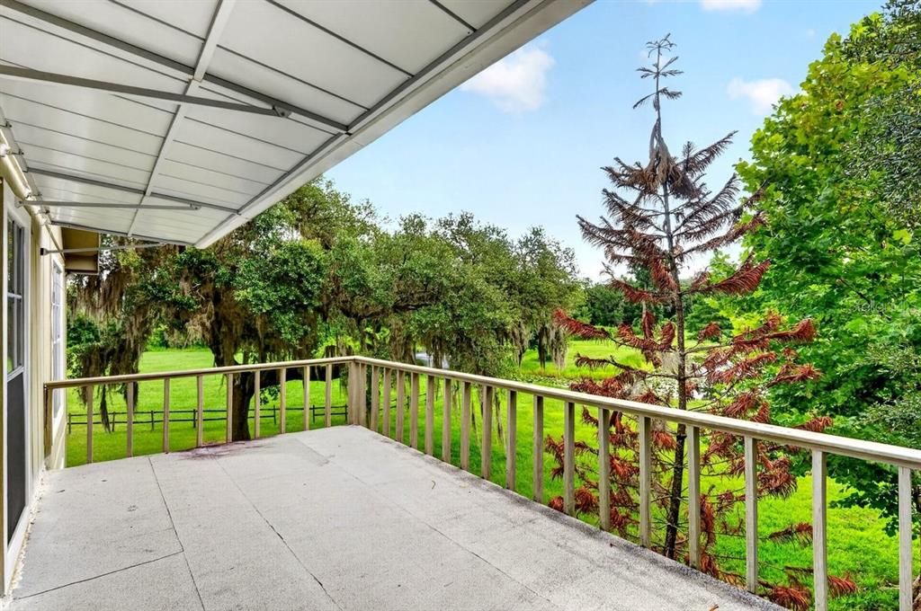 For Sale: $1,600,000 (2 beds, 2 baths, 2304 Square Feet)