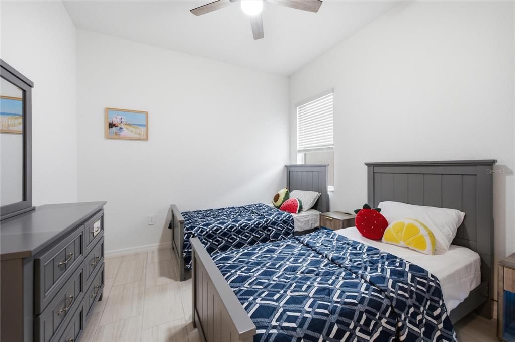 В аренду: $12,000 (4 спален, 2 ванн, 2245 Квадратных фут)